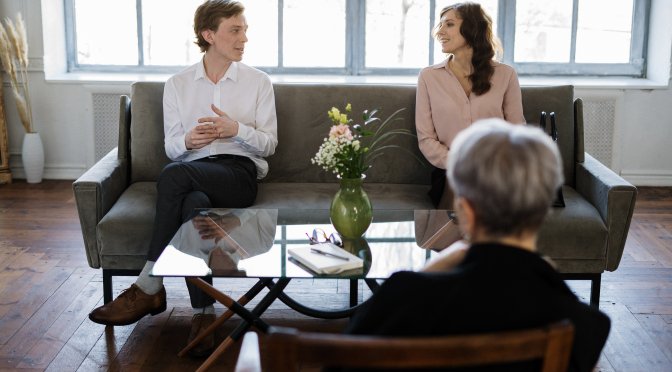 Man and Woman in joint Mediation