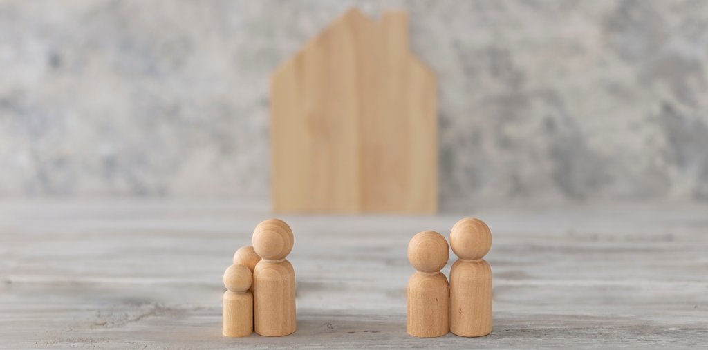 Divorce,and new partner concept,Divorce,house, children