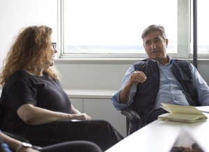 Family mediator in a session